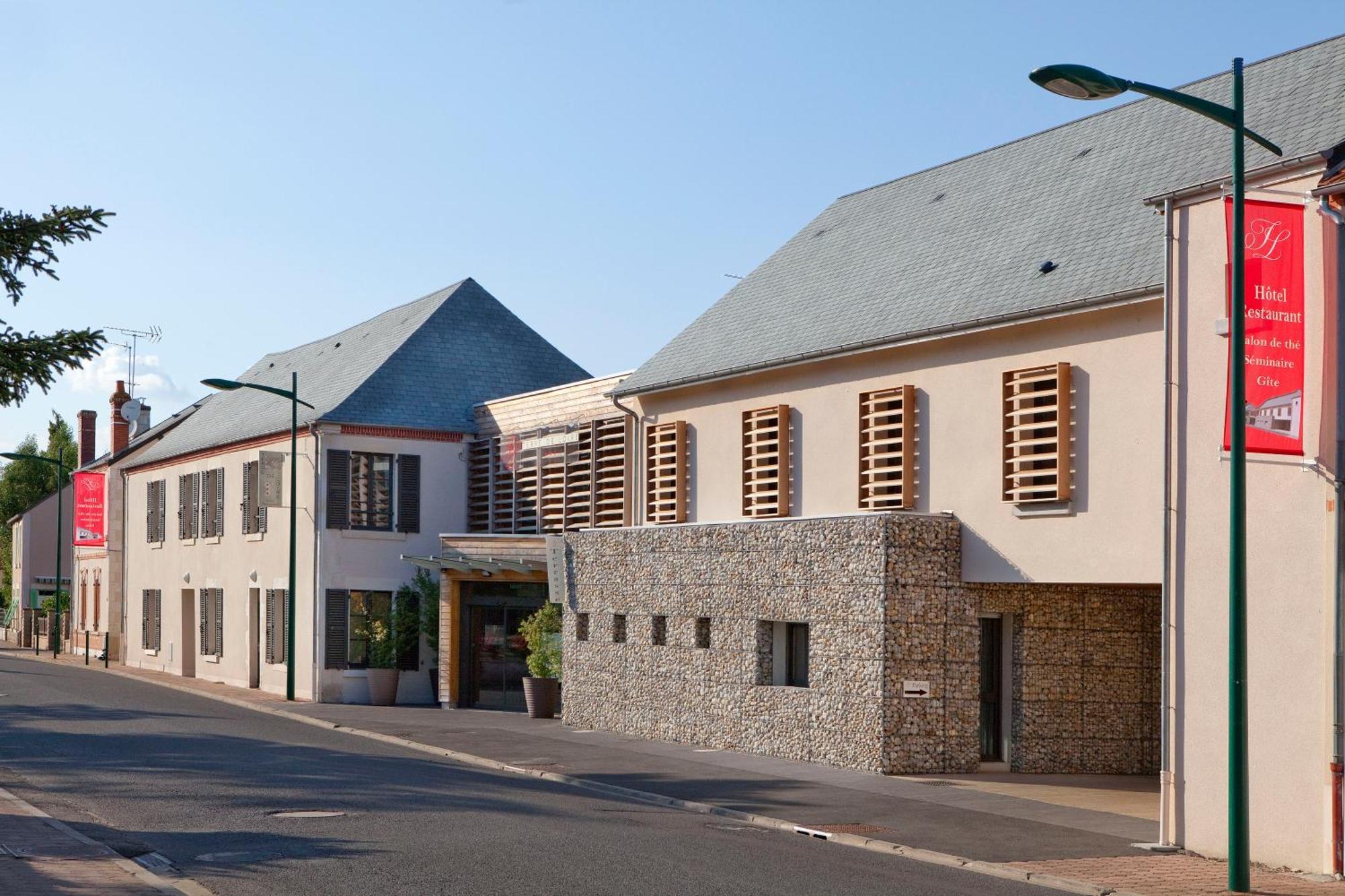 Logis Hotel Terre De Loire ベルヴィル エクステリア 写真