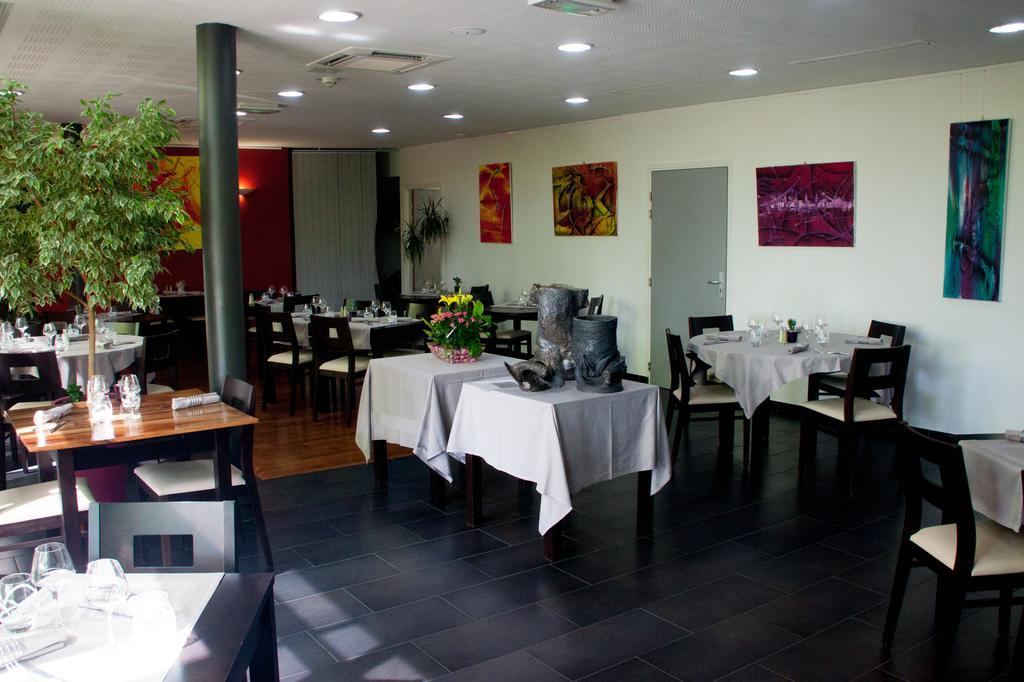 Logis Hotel Terre De Loire ベルヴィル エクステリア 写真