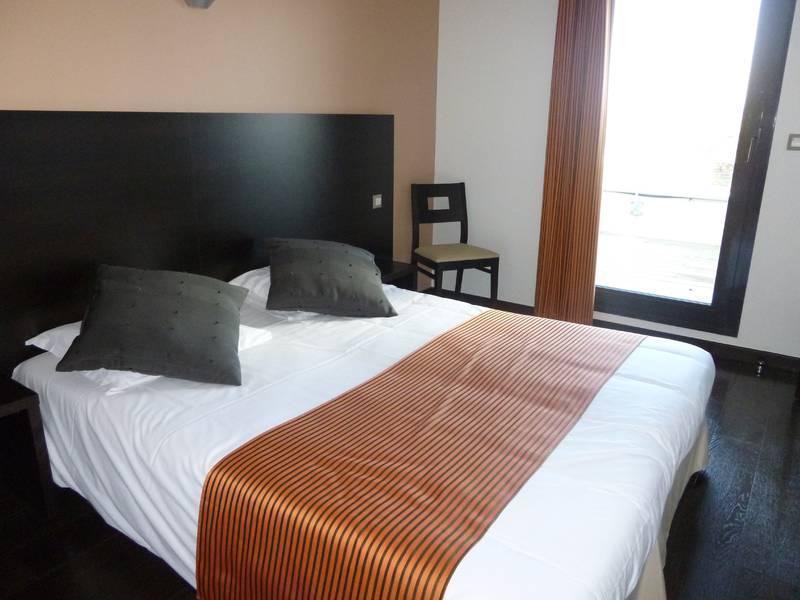 Logis Hotel Terre De Loire ベルヴィル エクステリア 写真