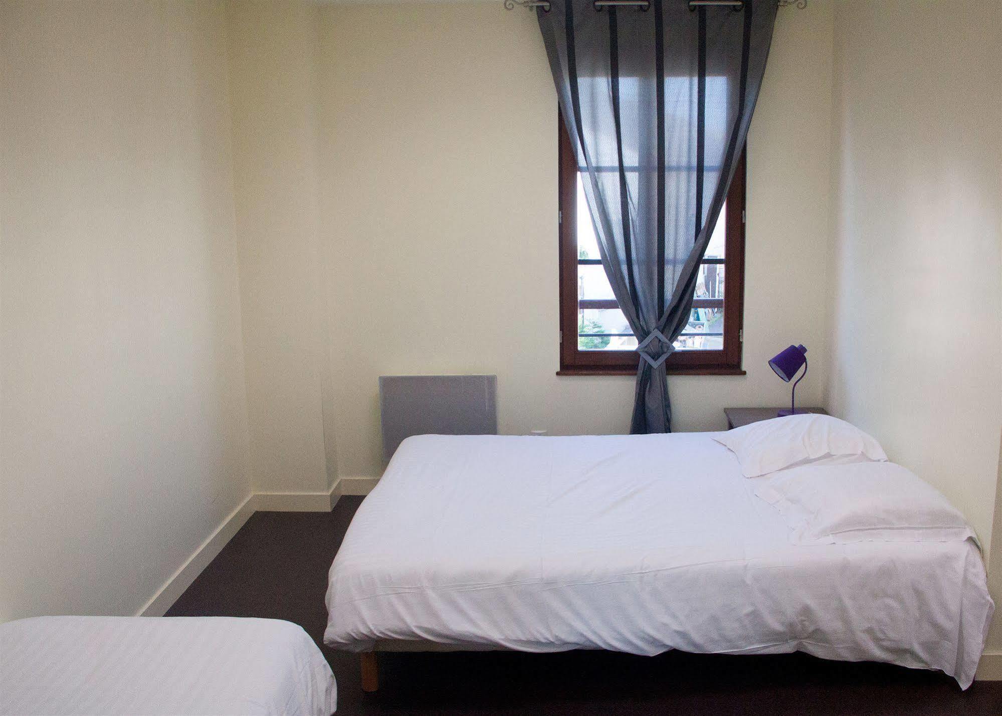 Logis Hotel Terre De Loire ベルヴィル エクステリア 写真